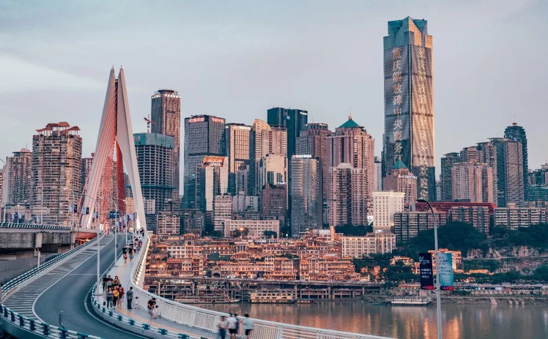 山城重庆,长江嘉陵交汇处的沧桑魅力