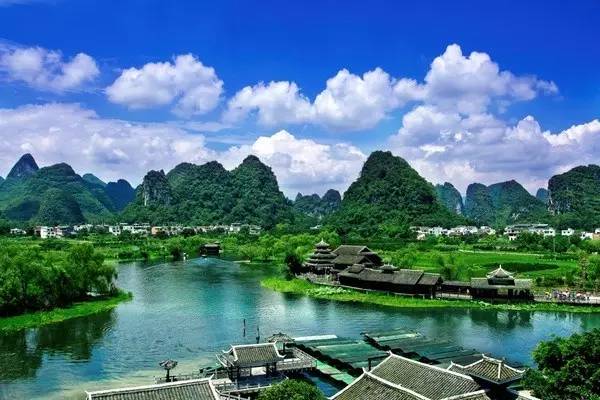 蜀韵舞台，四川风情服饰秀