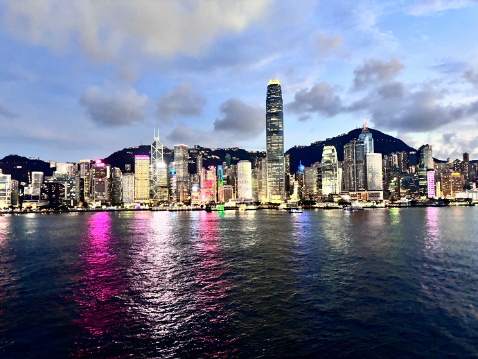 香港，我心中的璀璨明珠闪耀东方