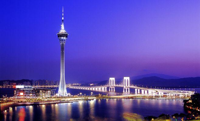 东方明珠，澳门时光的交织画卷