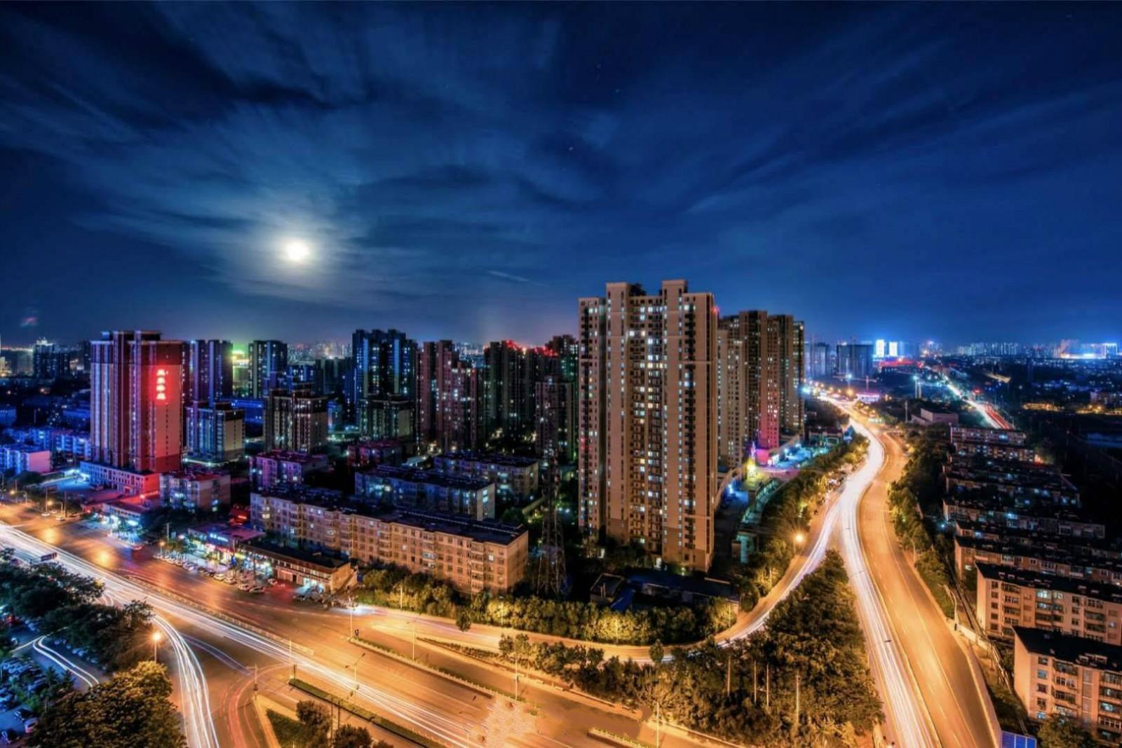 邢台市领导与市民共话发展